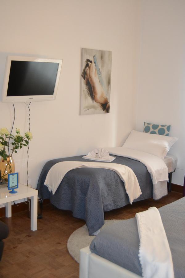 Central Avenue B&B Болонья Экстерьер фото